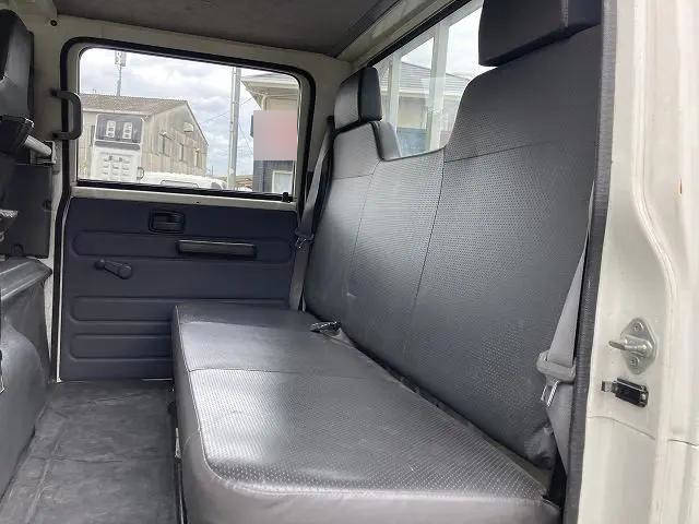 いすゞエルフダブルキャブ（Wキャブ）小型（2t・3t）[写真34]