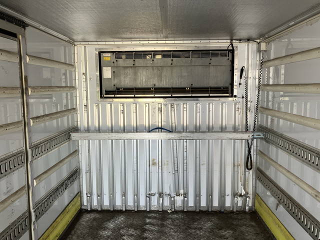 日野レンジャー冷凍車（冷蔵車）中型（4t）[写真15]