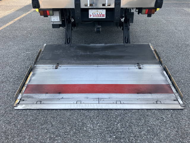 日野レンジャー冷凍車（冷蔵車）中型（4t）[写真16]