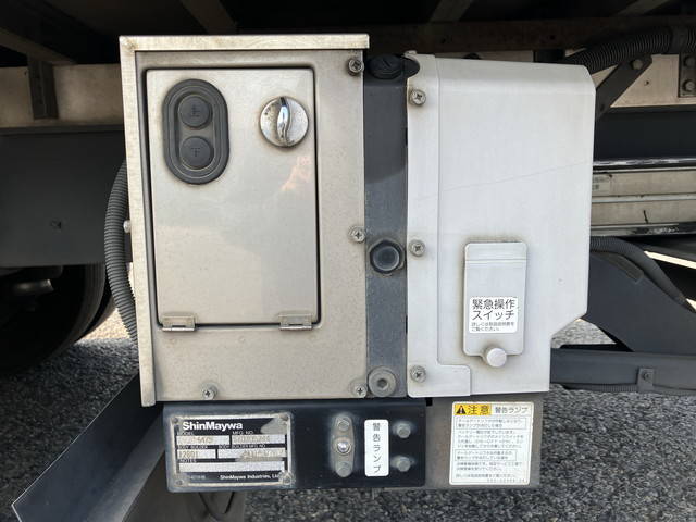 日野レンジャー冷凍車（冷蔵車）中型（4t）[写真19]