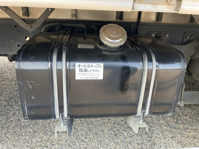 日野レンジャー冷凍車（冷蔵車）中型（4t）[写真23]