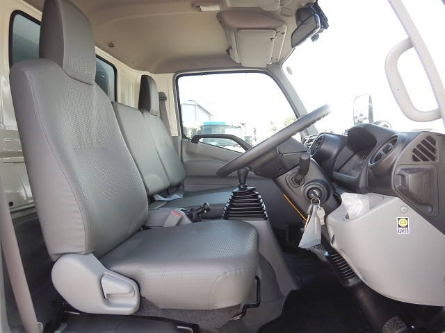 トヨタその他の車種冷凍車（冷蔵車）小型（2t・3t）[写真19]