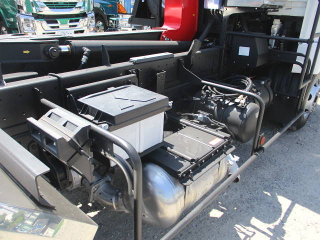 三菱ふそうファイターコンテナ専用車中型（4t）[写真17]