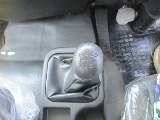 三菱ふそうファイターコンテナ専用車中型（4t）[写真29]