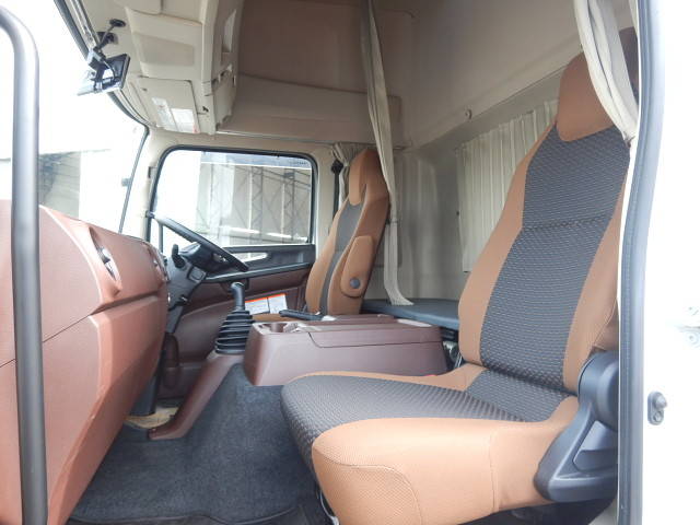 日野レンジャーアルミウイング中型（4t）[写真20]