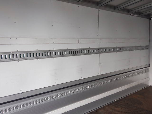 日野レンジャーアルミウイング中型（4t）[写真32]