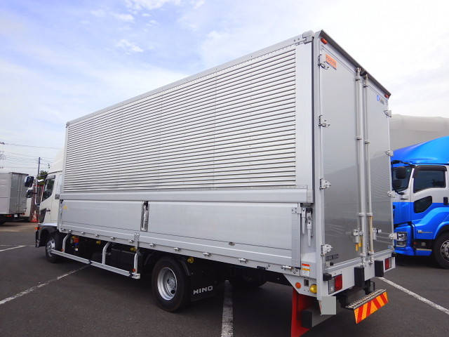 日野レンジャーアルミウイング中型（4t）[写真04]