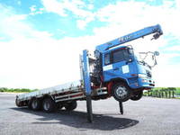 UDトラックスコンドルセルフクレーン4段増トン（6t・8t）