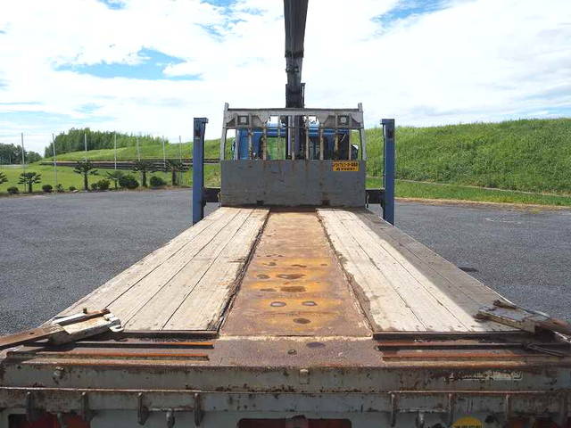 UDトラックスコンドルセルフクレーン4段増トン（6t・8t）[写真20]