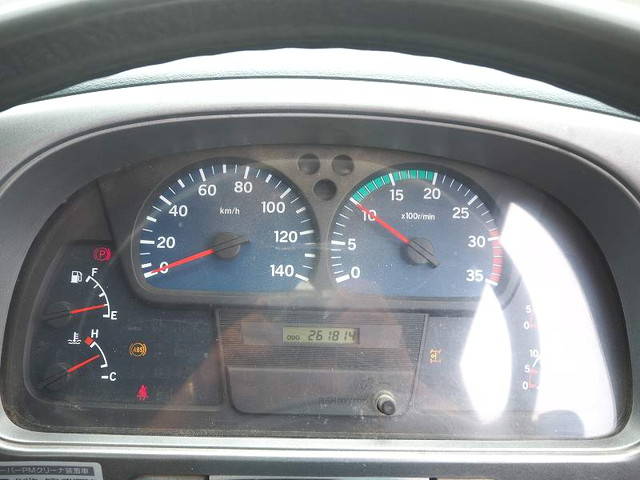 UDトラックスコンドルセルフクレーン4段増トン（6t・8t）[写真40]