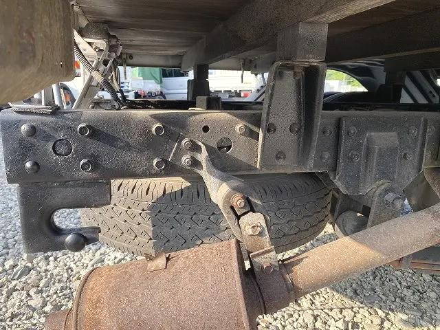 三菱ふそうキャンターガッツダブルキャブ（Wキャブ）小型（2t・3t）[写真13]