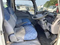 三菱ふそうキャンターガッツダブルキャブ（Wキャブ）小型（2t・3t）[写真28]