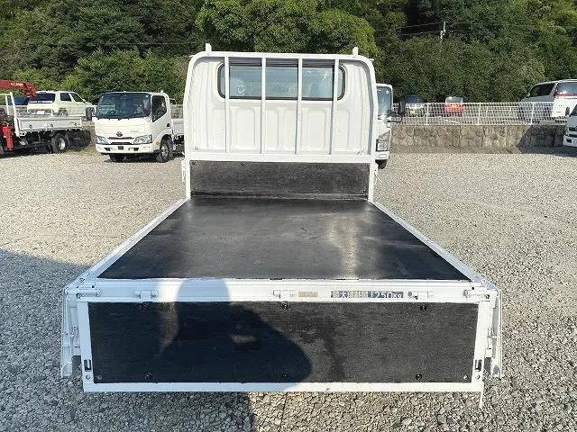 三菱ふそうキャンターガッツダブルキャブ（Wキャブ）小型（2t・3t）[写真08]