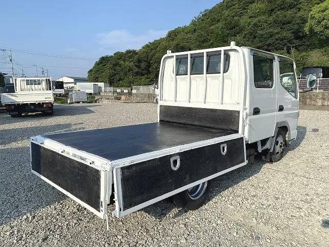 三菱ふそうキャンターガッツダブルキャブ（Wキャブ）小型（2t・3t）[写真09]