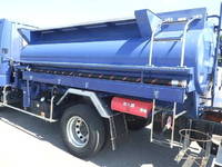 三菱ふそうファイタータンク車（タンクローリー）中型（4t）[写真12]