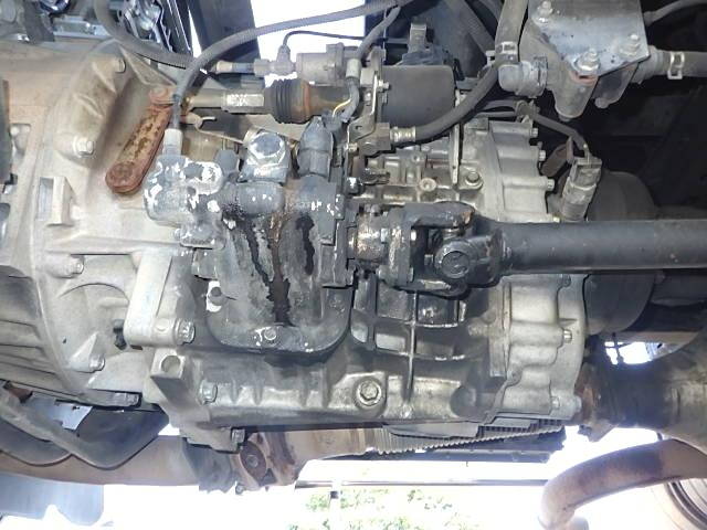 三菱ふそうファイタータンク車（タンクローリー）中型（4t）[写真18]