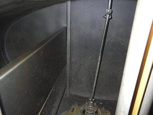 三菱ふそうファイタータンク車（タンクローリー）中型（4t）[写真07]