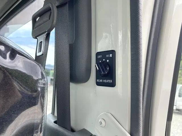 日野デュトロダブルキャブ（Wキャブ）小型（2t・3t）[写真21]
