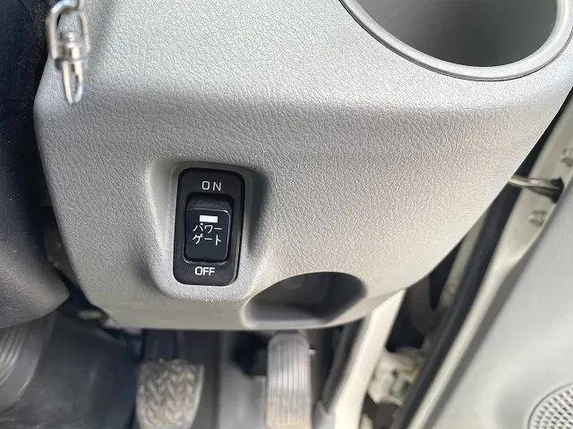 日野デュトロダブルキャブ（Wキャブ）小型（2t・3t）[写真26]