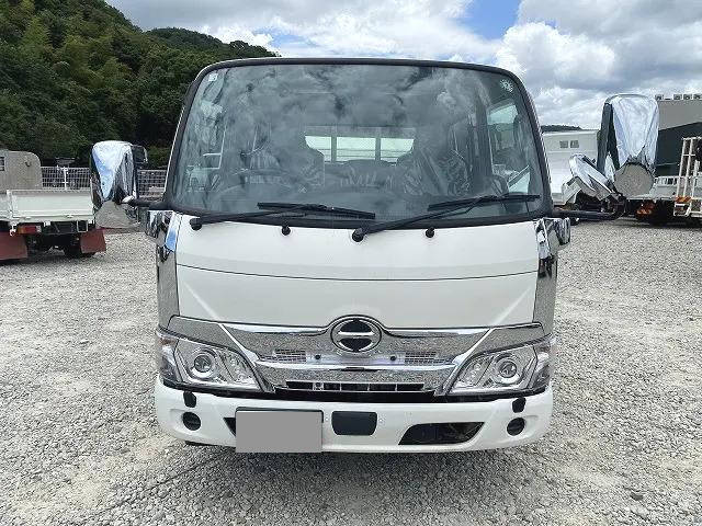 日野デュトロダブルキャブ（Wキャブ）小型（2t・3t）[写真04]