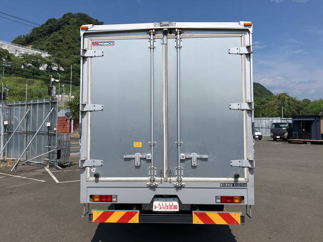 三菱ふそうキャンターアルミウイング小型（2t・3t）[写真10]