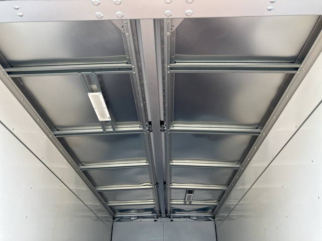 三菱ふそうキャンターアルミウイング小型（2t・3t）[写真14]