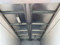 三菱ふそうキャンターアルミウイング小型（2t・3t）[写真15]