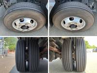 三菱ふそうキャンターアルミウイング小型（2t・3t）[写真24]