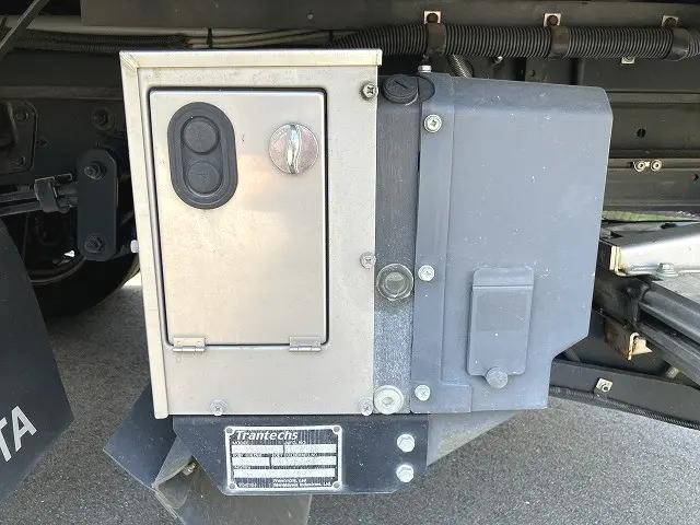 トヨタダイナアルミウイング小型（2t・3t）[写真27]