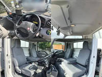 トヨタダイナアルミウイング小型（2t・3t）[写真31]