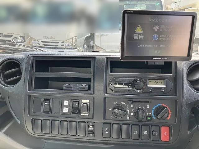 トヨタダイナアルミウイング小型（2t・3t）[写真34]