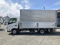 トヨタダイナアルミウイング小型（2t・3t）[写真03]