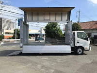 トヨタダイナアルミウイング小型（2t・3t）[写真08]