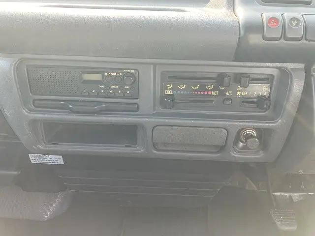 いすゞエルフダンプ小型（2t・3t）[写真25]