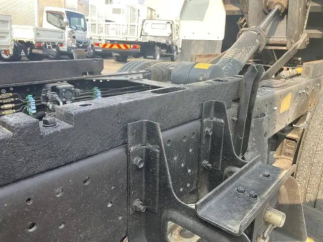 いすゞエルフダンプ小型（2t・3t）[写真31]