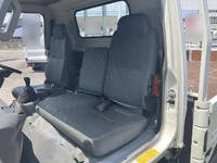 いすゞエルフ平ボディ小型（2t・3t）[写真15]