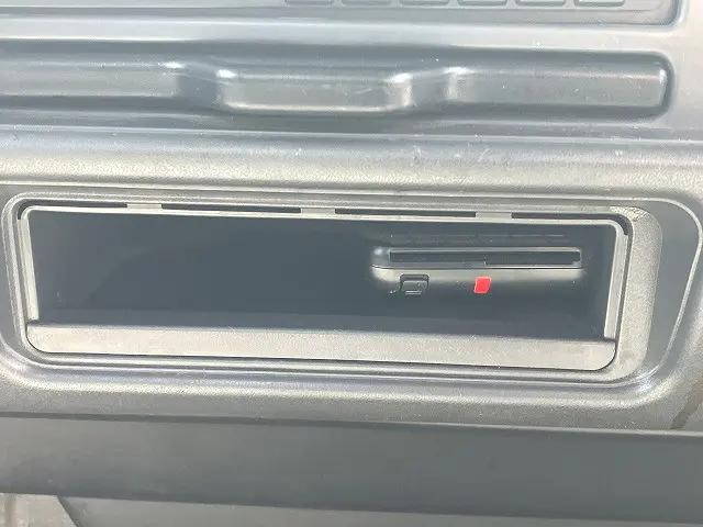 いすゞエルフ平ボディ小型（2t・3t）[写真22]