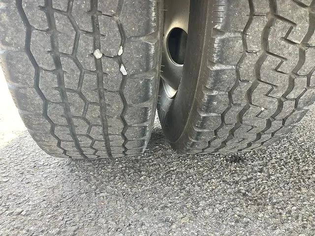 いすゞエルフ平ボディ小型（2t・3t）[写真31]