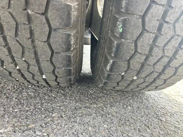 いすゞエルフ平ボディ小型（2t・3t）[写真32]