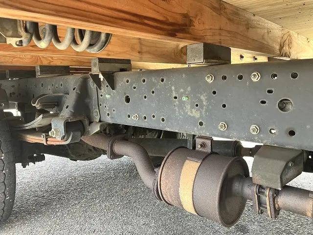 いすゞエルフ平ボディ小型（2t・3t）[写真33]