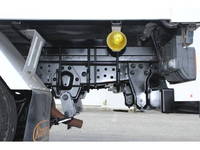 いすゞエルフパネルバン小型（2t・3t）[写真24]