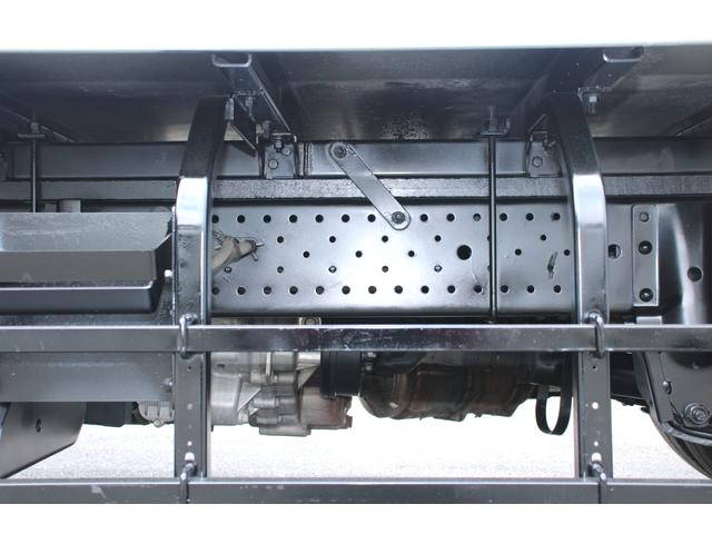 いすゞエルフパネルバン小型（2t・3t）[写真24]