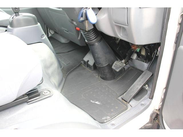 いすゞエルフパネルバン小型（2t・3t）[写真33]