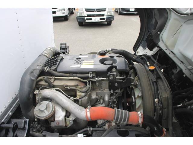 いすゞエルフパネルバン小型（2t・3t）[写真08]