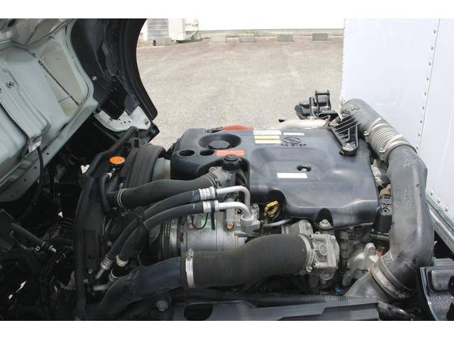 いすゞエルフパネルバン小型（2t・3t）[写真09]