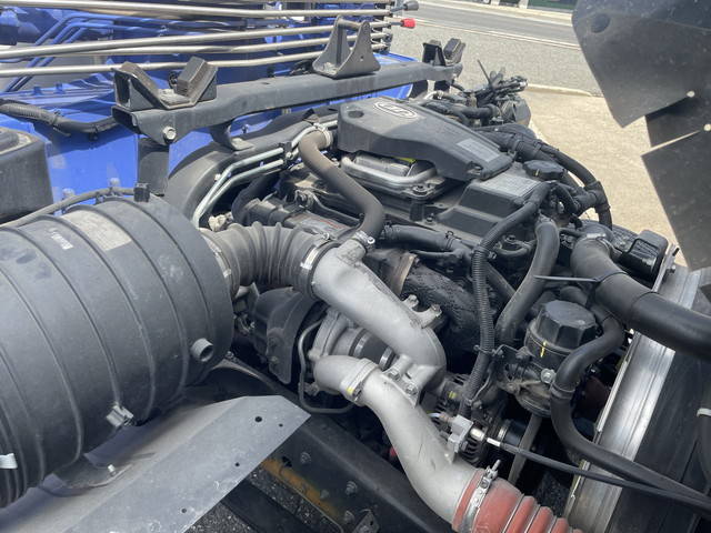 UDトラックスコンドルクレーン4段中型（4t）[写真27]