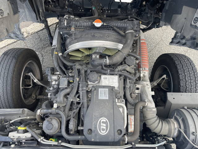 UDトラックスコンドルクレーン4段中型（4t）[写真28]