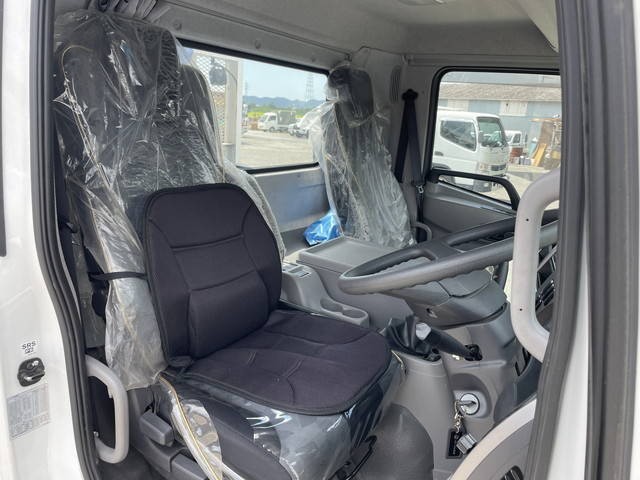 UDトラックスコンドルクレーン4段中型（4t）[写真33]