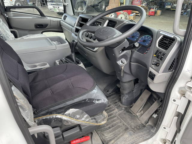 UDトラックスコンドルクレーン4段中型（4t）[写真34]