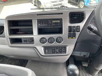 UDトラックスコンドルクレーン4段中型（4t）[写真35]